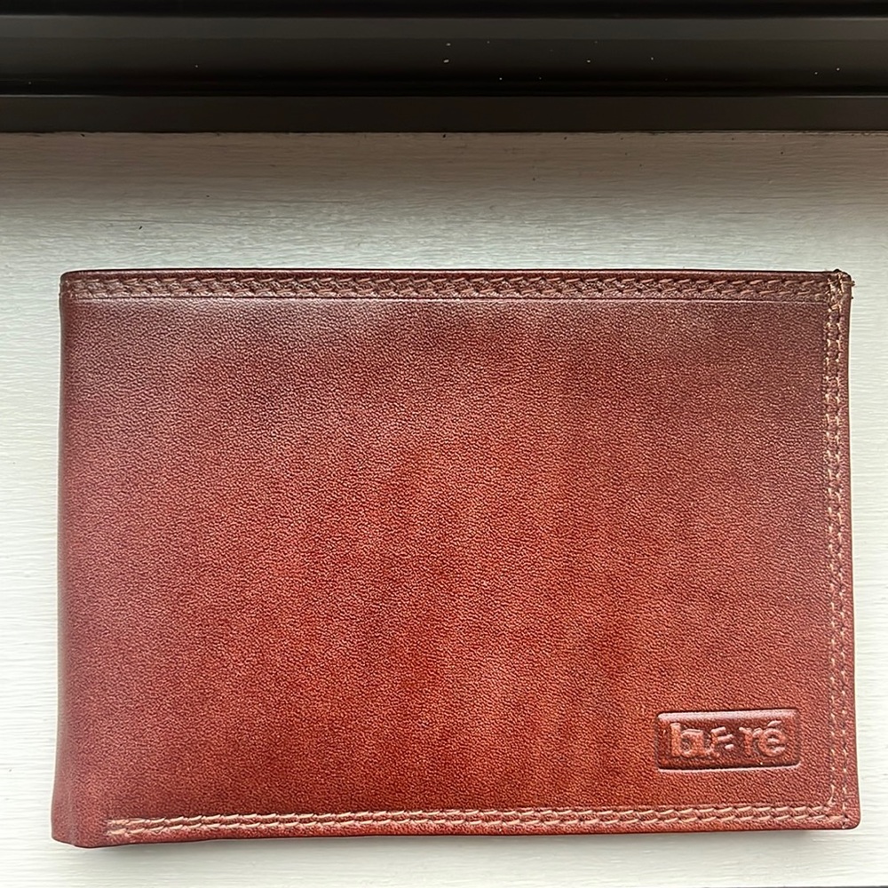 Brown Italian Leather Wallet. Brand new.